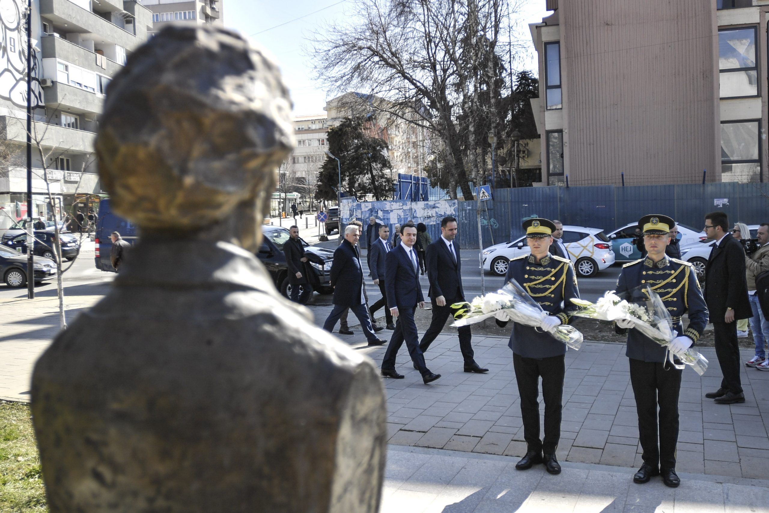 Kryeministri Kurti: Ndërhyrja e NATO-s për të ndalur gjenocidin në Kosovë mban vulën e zonjës Albright