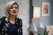 Kusari-Lila tregon në sa parti politike ka qenë