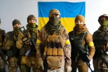 ‘Vdekje armiqve!’: Njihuni me gratë që kanë vendosur të luftojnë për Ukrainën