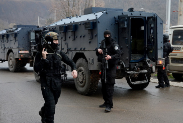 Njësitet Speciale të Policisë së Kosovës nisen drejt Mitrovicës pas paralajmërimeve për protesta