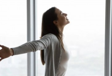A mund të mësohen njerëzit të jenë optimistë?