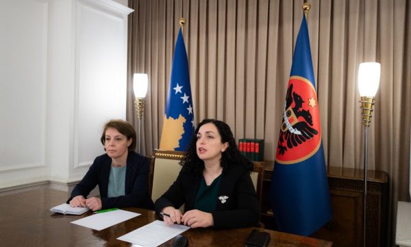 Osmani dhe Gërvalla udhëtojnë drejt Turqisë, marrin pjesë në Forumin Diplomatik