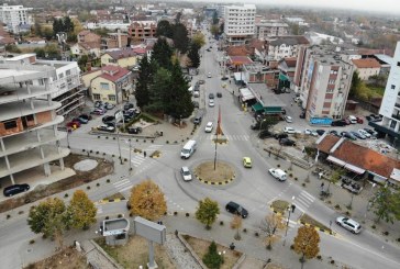 Në natën e madhe Deçanasi jep donacion Xhamisë së Strellcit 10.700 euro, nuk pranon ti publikohet emri