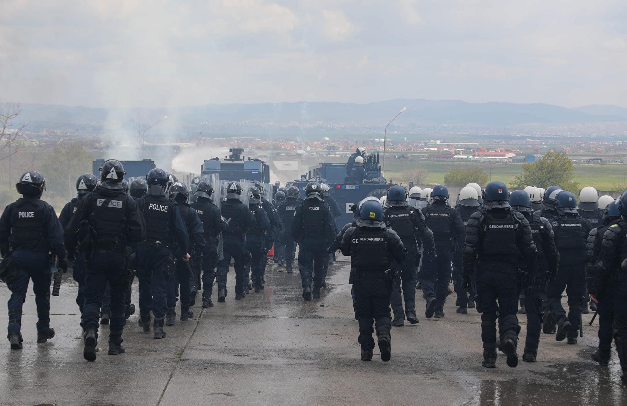 Policia e Kosovës tregon forcën, e gatshme të ju dal në ndihmë qytetarëve të vendit