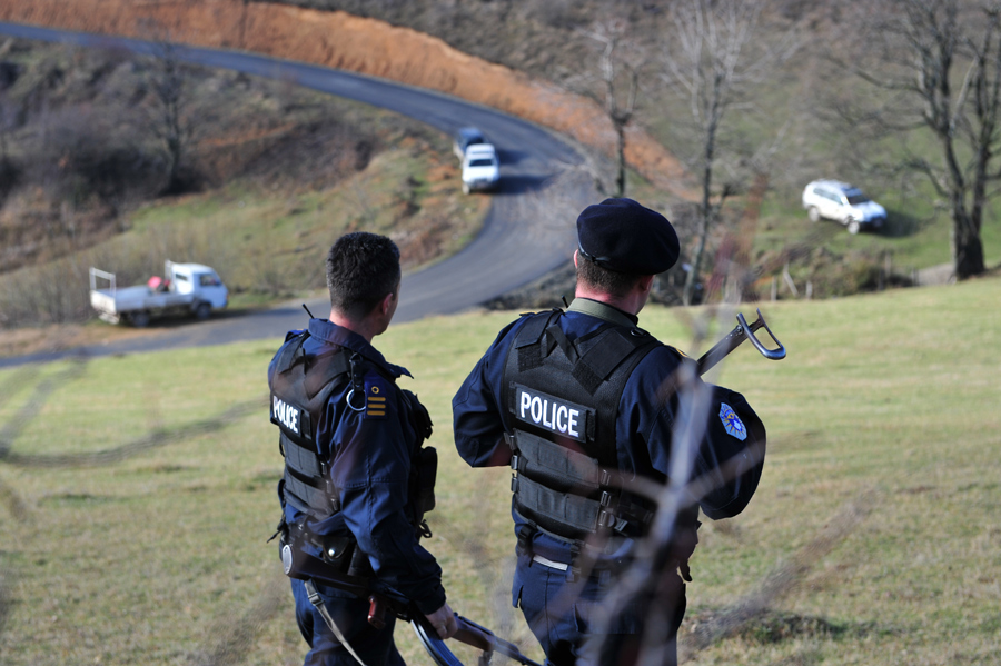 Kush po e sulmon Policinë e Kosovës, flasin ekspertët