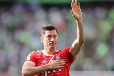 Bild: Lewandowski shpërthen në dhomën e zhveshjes – dëgjohet të flas në telefon dhe duke përmendur emrin e Barcelonës