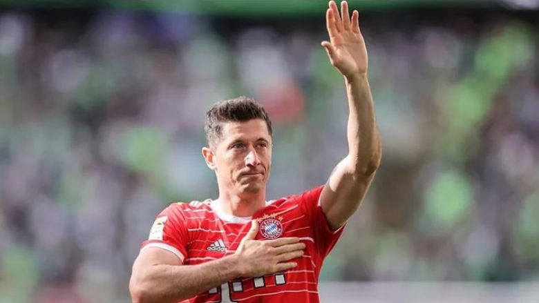 Bild: Lewandowski shpërthen në dhomën e zhveshjes – dëgjohet të flas në telefon dhe duke përmendur emrin e Barcelonës