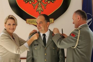 Një ushtarak i lartë në krye të shtetit, kush është Bajram Begaj presidenti i ri i Shqipërisë