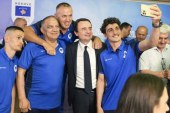 Kurti përcjell për në Algjeri sportistët kosovarë që marrin pjesë në Lojërat Mesdhetare