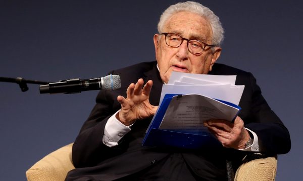 Kissinger flet për tre rezultate të luftës dhe ndëshkimin e Putinit