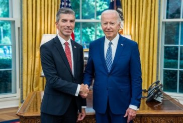 Ambasadori i Kosovës në SHBA takon presidentin Biden në Shtëpinë e Bardhë