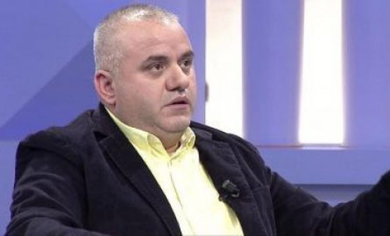 Masakra e Fushë Krujës, Artan Hoxha: Luftë e ashpër mes bandave, pse po sulmohet Vis Martinaj