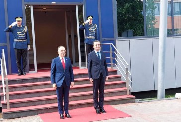 Presidenti Begaj në qeveri, pritet nga kryeministri Kurti