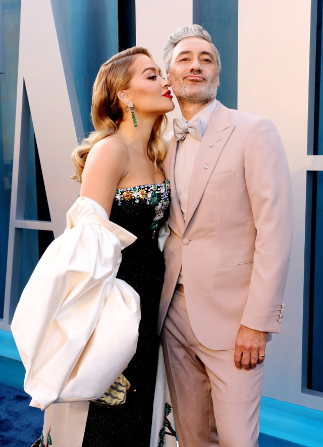 Rita Ora dhe Taika Waititi martohen me një ceremoni intime