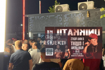 Tollovi në “Klan Arena”, mysafirët kërkojnë parat e biletave sepse nuk erdhi Unikkatili për të kënduar