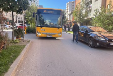 Bllokohet lagjja Emshir,  shkak aksidenti në mes autobusit dhe veturës