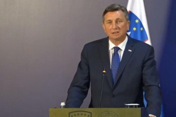 Pahor komenton deklaratën e Vuçiqit për Kosovën, e quan tendencioze dhe të papranueshme