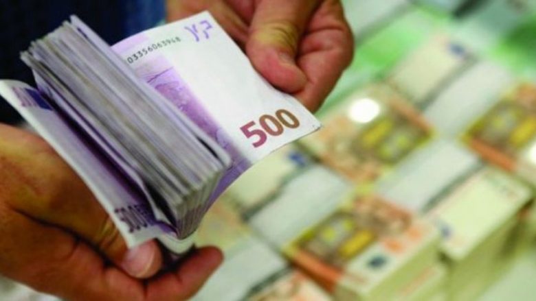 Vodhën 20 mijë euro, ndalohen tre persona nga Prokuroria e Pejë