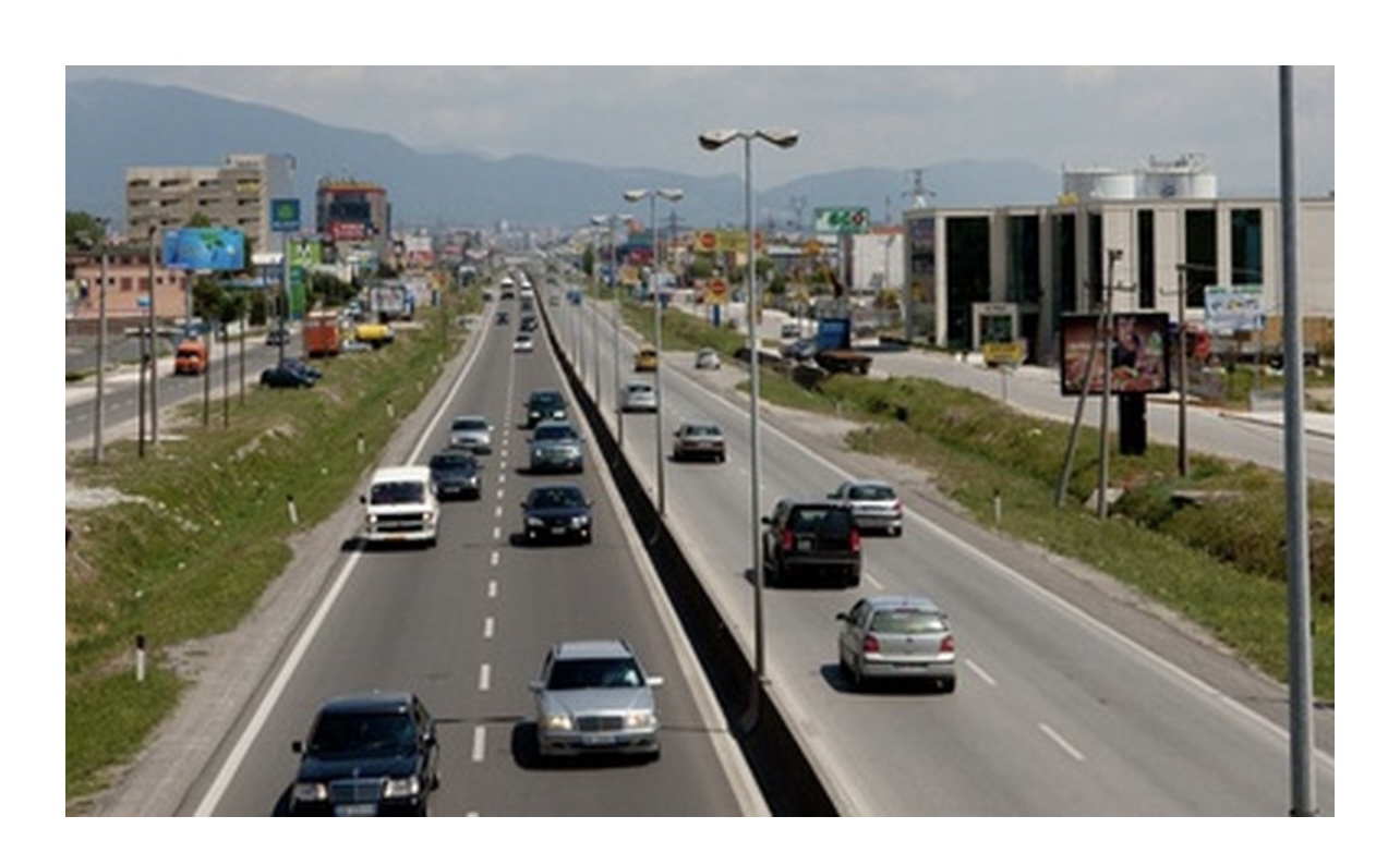 Detaje nga rrëmbimi në autostradën Tiranë-Durrës