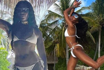 Naomi Campbell shfaq format e shkëlqyera trupore nga pushimet