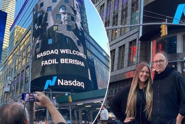 Fotografia dhe emri i Fadil Berishës shfaqet në ‘billboardet’ gjigante të New Yorkut
