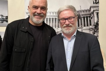 “Ka punuar me Angela Merkel”, Rama prezanton këshilltarin për ekonominë dhe financat