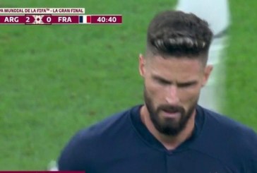Largohen Giroud dhe Dembele pas 41 minutave lojë