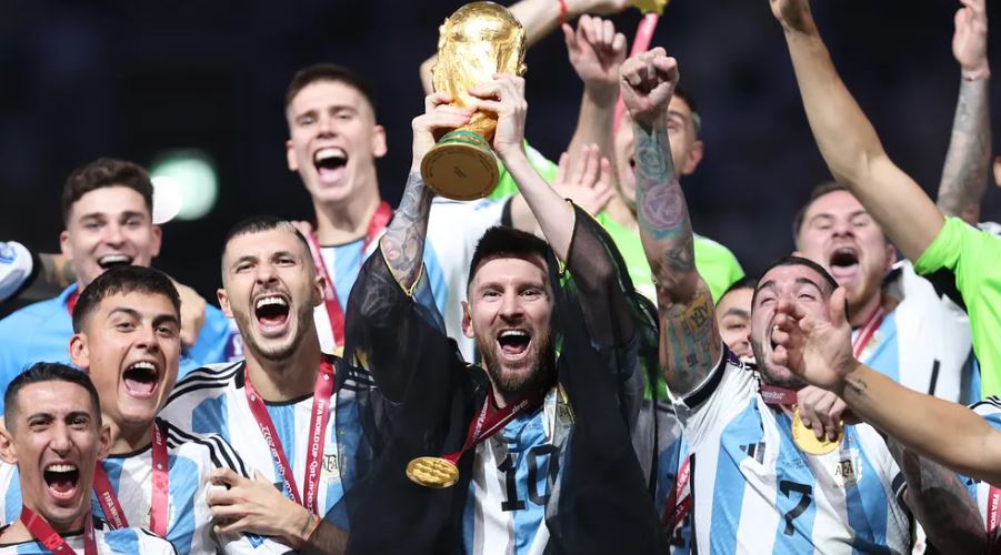 Messi përjetësohet në muralin e Kupës së Botës në Buenos Aires