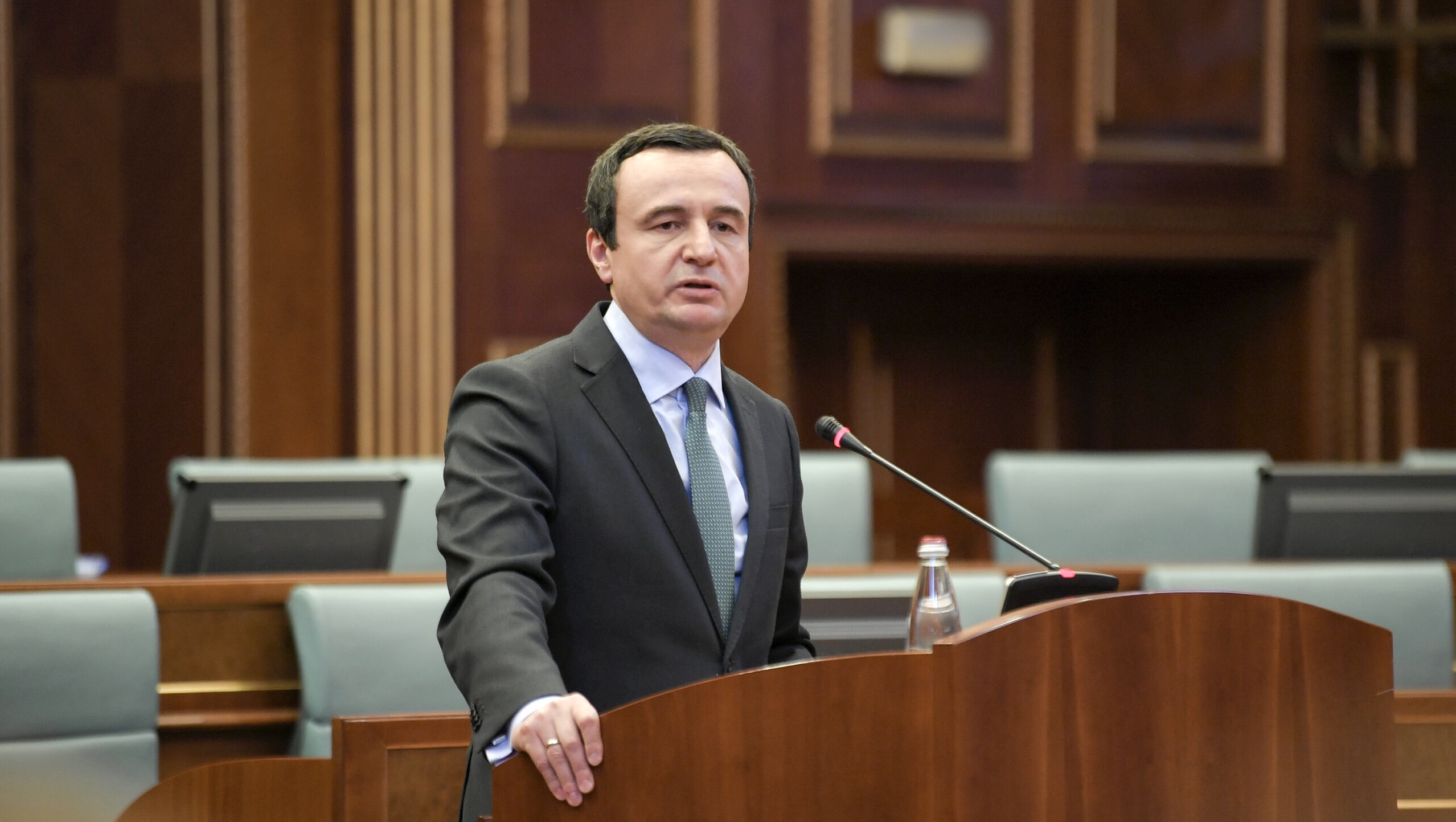 Kurti: Diplomatët më thanë se konfrontohemi me ta dhe ndëshkohemi nëse e refuzojmë propozimin