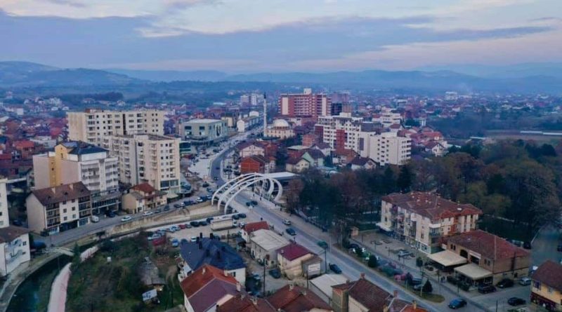 Suharekë: Një person sulmon shokun e tij pasi kishin pirë bashkë disa gota me alkool