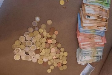 Në një xhami në Prizren, disa gra besimtare mbledhin mbi 2 mijë euro në ndihmë për Turqinë