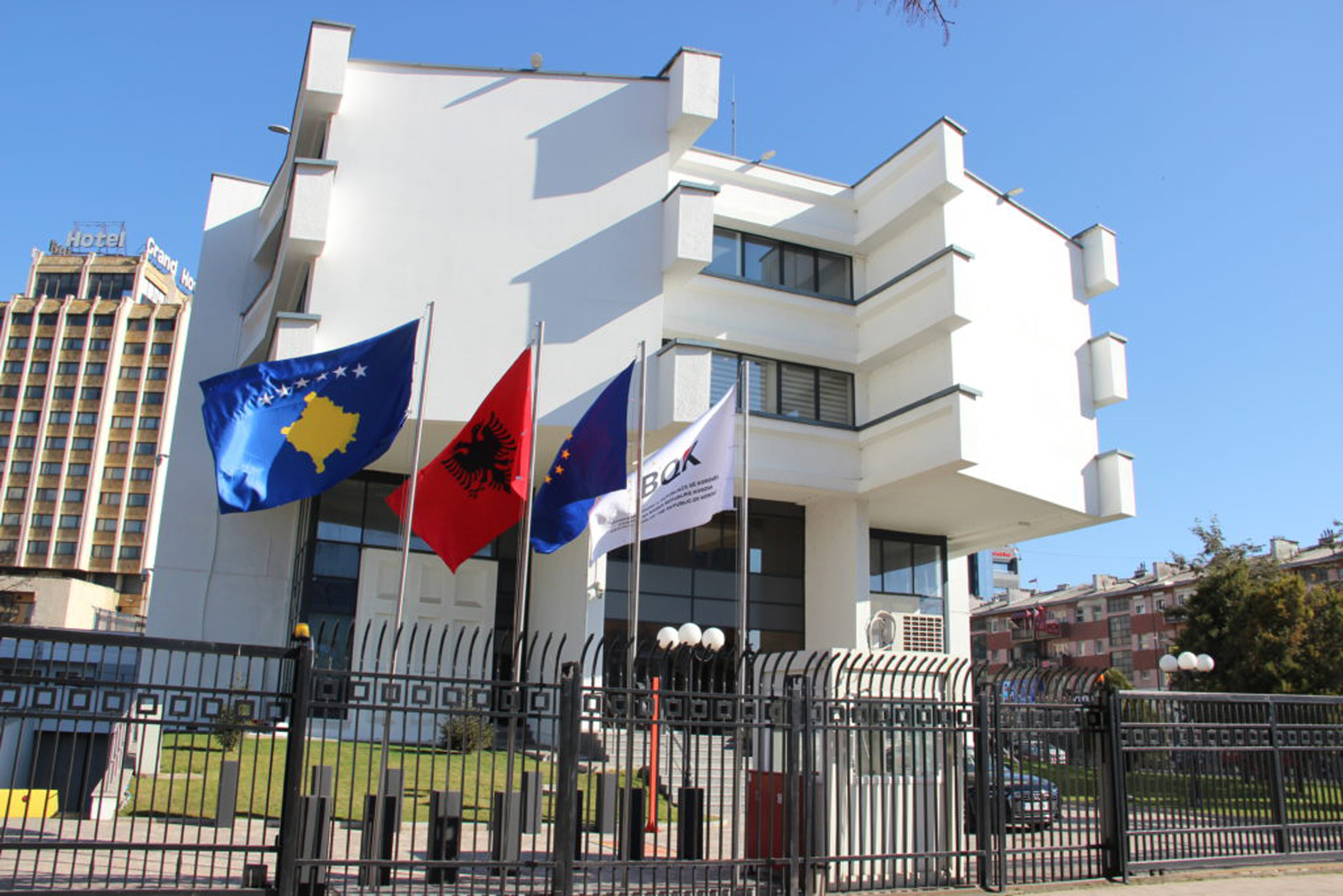 Mblidhet Komisioni për Buxhet, a do të diskutojë për çështjen e guvernatorit