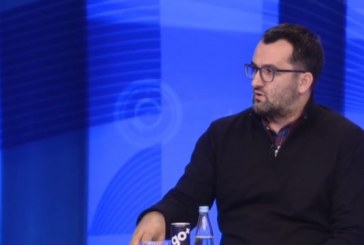 Gashi: Rugova e Thaçi kanë hyrë në histori, Kurti i ka vetëm dy mundësi me hy në histori