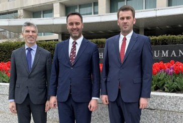 Konjufca fillon vizitën disa-ditore në Amerikë