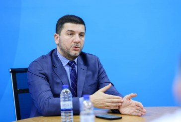 Krasniqi: Po zhvillohet lojë mes Kurtit e Vuçiqit, të shtunën nuk do të nënshkruhet asgjë