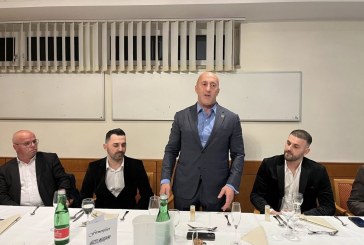 Haradinaj nis vizitë në Austri, mirëpritet nga familja e dëshmorit të parë të UÇK-së nga Rahoveci