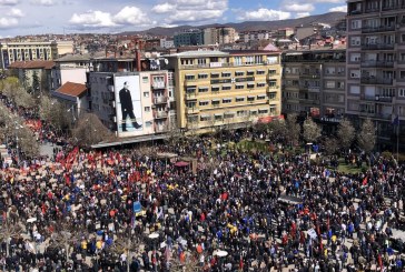 Numër i madh i qytetarëve në protestën për ish-krerët e UÇK-së