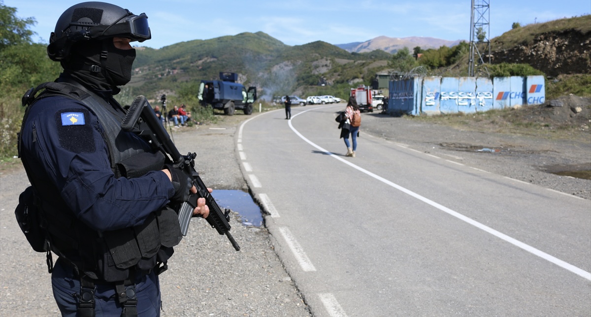 Helikopter dhe policë në veri po monitorojnë situatën