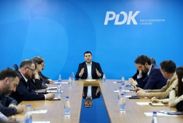 PDK: Kryeministri Kurti po rrezikon raportet e Kosovës me SHBA-të, të ndryshojë urgjentisht qasjen dhe pozicionin e tij