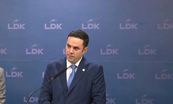 Abdixhiku: Bandat po e sulmojnë Kosovën, e Kurti ndërkombëtarët