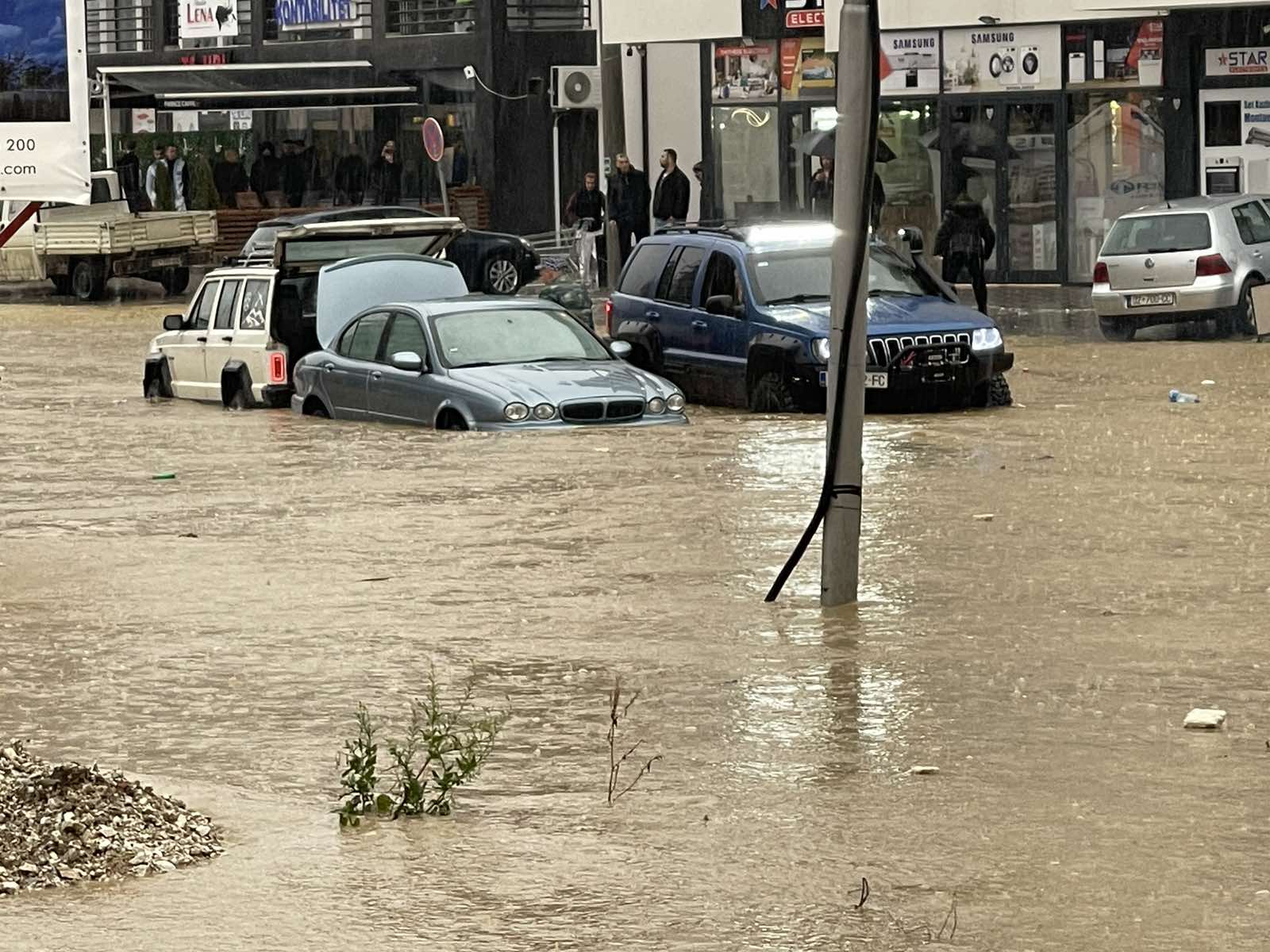 Paralajmërohen përmbytje në Kosovë