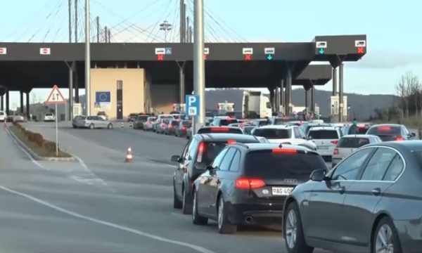 Arrestohen dy kosovarë nga policia serbe në Merdare