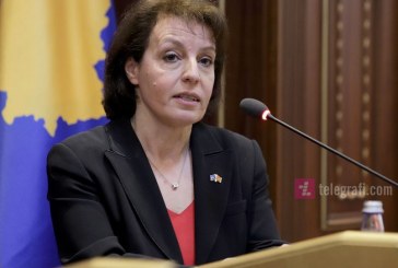 Donika Gërvalla publikon një thënie të urtë të babait të saj, pas anulimit të Mbledhjes së dy Qeverive