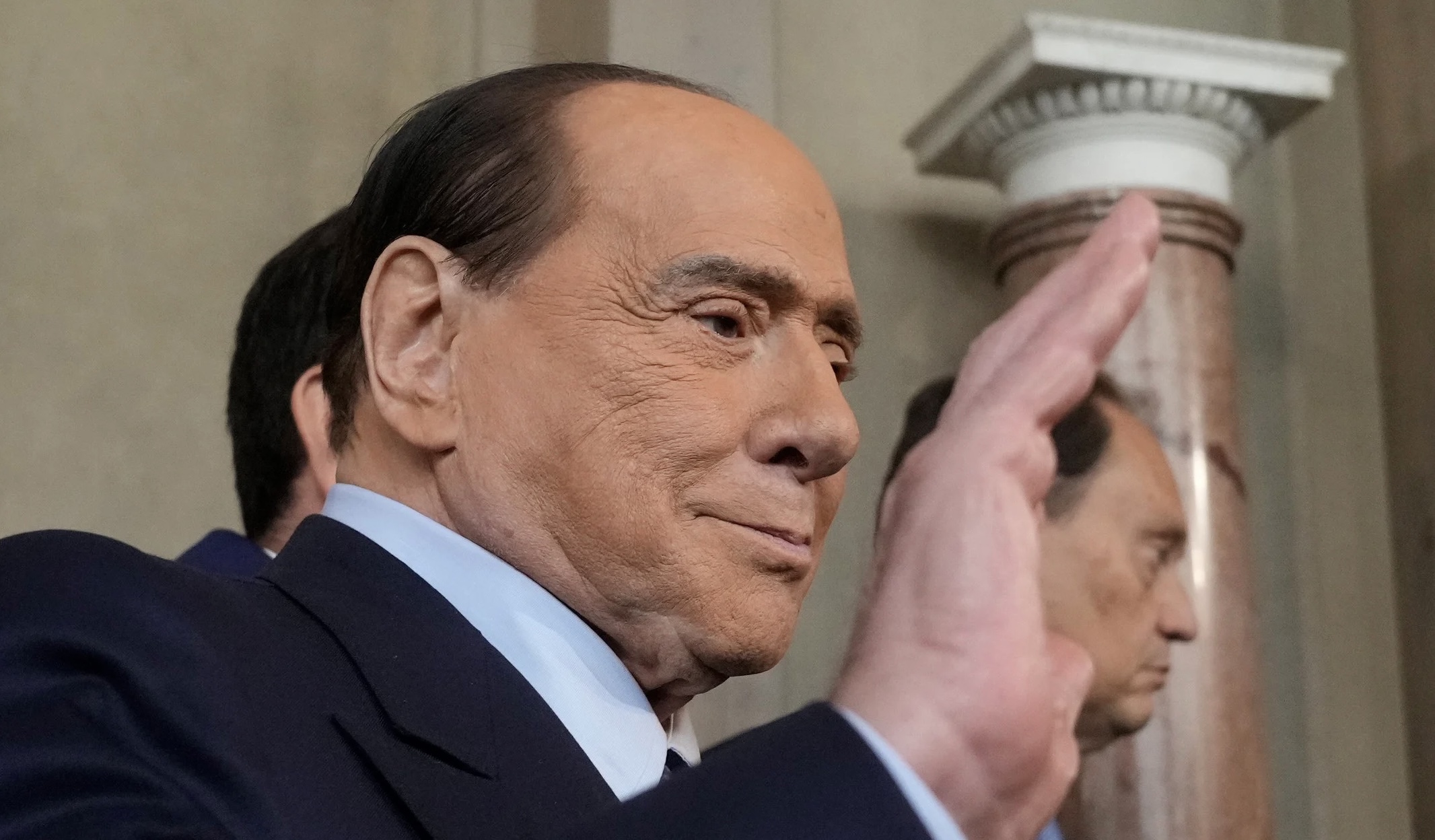 Ish-deputeti i LDK-së tregon se si ia shpëtoi jetën Berlusconi