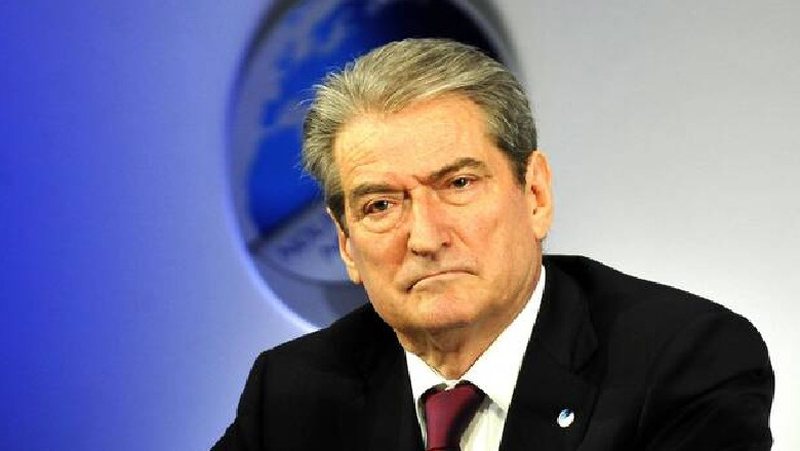 Anulimi i mbledhjes së dy qeverive/ Reagon Berisha: Rama mori vendimin me urdhër të Vuçiç