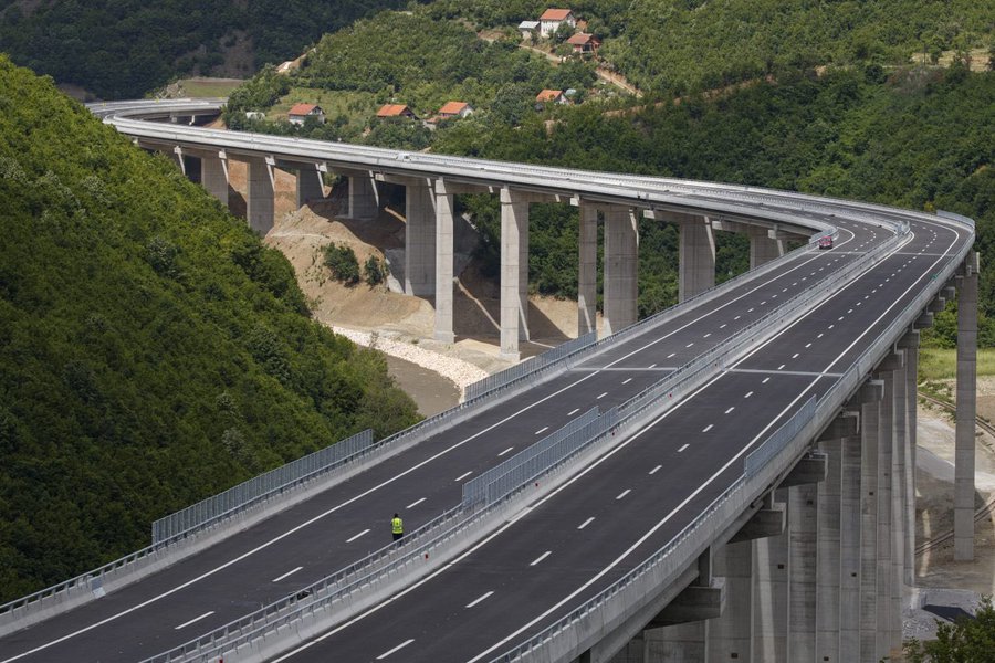 Fehlinger: Kurti duhet ta ndërtoj autostradën, Prishtinë-Veri