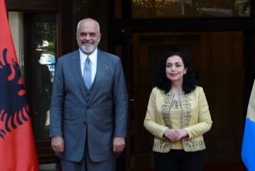 Edi Rama në Kosovë, pritet në takim nga presidentja Osmani