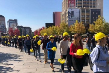 Frika e mbetjes pa punëtorë pas liberalizimit, bizneset fillojnë t’i marrin nga vendet aziatike