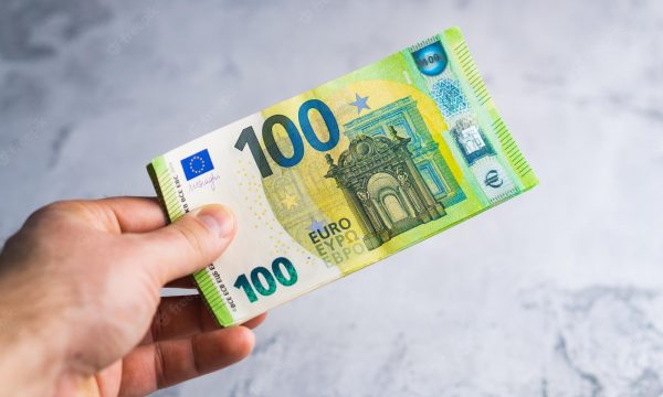 Çfarë po ndodhë me pagesat e tatimit në pronë pas pezullimit të vendimit për faljen e 100 eurove