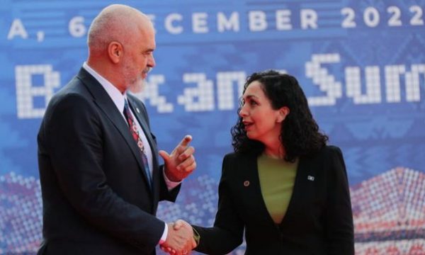 Baton Haxhiu: Vjosa Osmani e Edi Rama në marrëdhënie të ngushtë, Rama i ka ndihmuar me takimet në SHBA